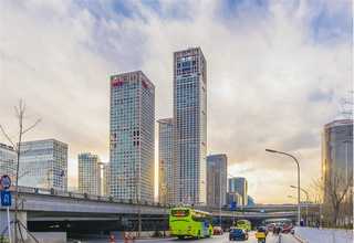 山东益智米奇和米妮的太空火箭体验